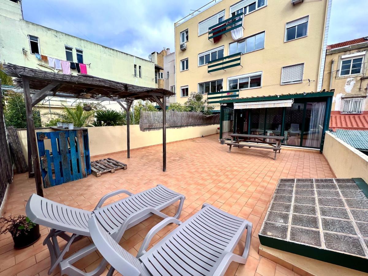 Apartment Flores Terrace Lissabon