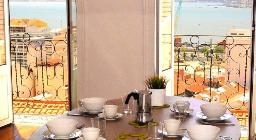 Flores Terrace Apartment Lissabon